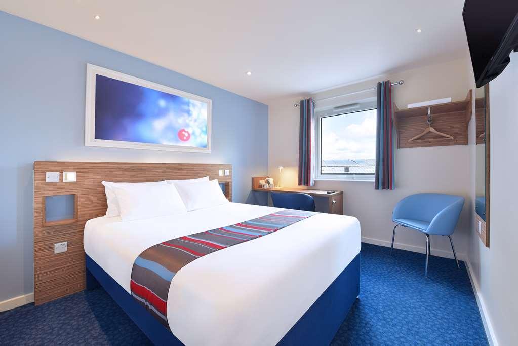 Travelodge Bracknell Central Kamer foto