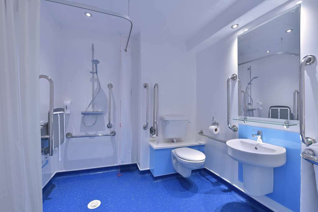 Travelodge Bracknell Central Kamer foto